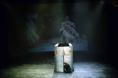 Jelenet az előadásból - © theater.hu - Ilovszky  Béla