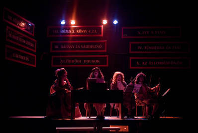 Jelenet az előadásból - © theater.hu - Ilovszky  Béla