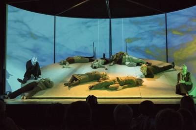 Jelenet az előadásból - © theater.hu - Ilovszky  Béla