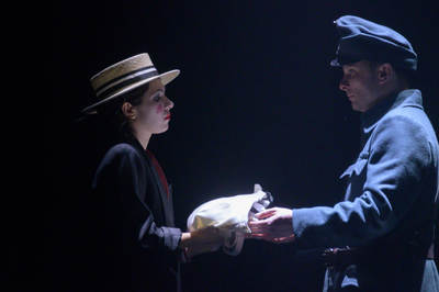 Czvikker Lilla, Hámori Szabolcs - © theater.hu - Ilovszky  Béla