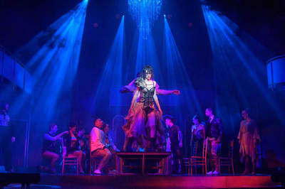 Jelenet az előadásból - © theater.hu - Ilovszky  Béla