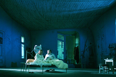 Jelenet az előadásból - © theater.hu - Ilovszky  Béla